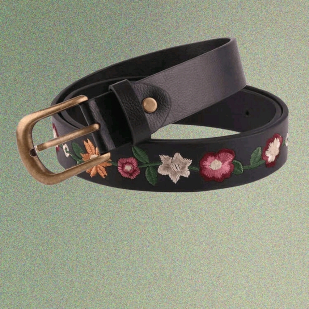 Black Floral Embroidered Leather Belt